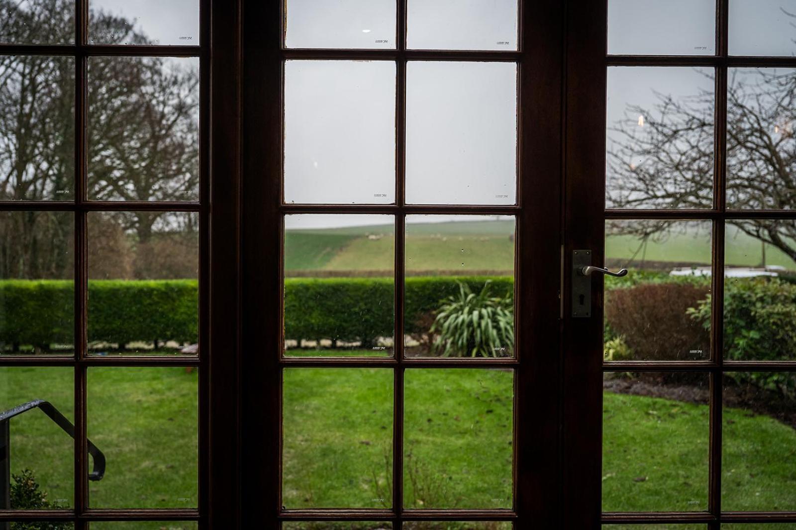 Tottington Manor Hotel Henfield Exterior foto